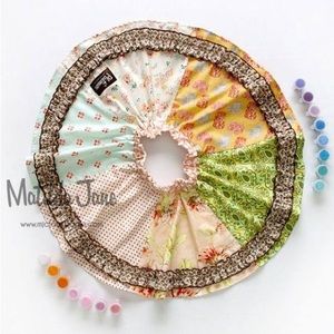 Matilda Jane Platinum Blushing Skirt Size 6 Circle Camera Floral